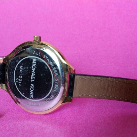 Leather Gold Black Michael Kors Womens Bracelet Cuff Wrap Around Wrist Watch - Picture 2 of 9